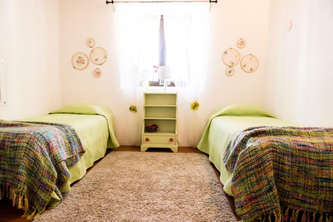 Carranca Lounge Bed & Breakfast เอโวรา ภายนอก รูปภาพ